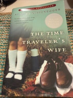 The Time Traveler's Wife - Green Cover Paperback by Audrey Niffenegger